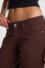 Low Rise Baggy Twill Pants thumbnail 2