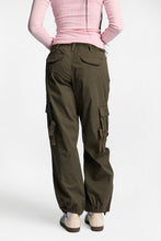 Low Rise Ultra-Loose Cargo Twill Joggers thumbnail 7