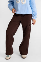 Pantalon cargo taille basse des années 2000 thumbnail 1