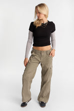 Pantalon cargo taille basse des années 2000 thumbnail 16