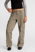 Pantalon cargo taille basse des années 2000 thumbnail 13