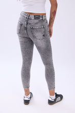 Mid Rise Cropped Skinny Jeans thumbnail 2