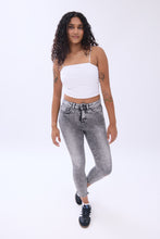 Mid Rise Cropped Skinny Jeans thumbnail 4