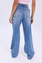 Super High Rise Flowfinity Wide Leg Jeans thumbnail 2