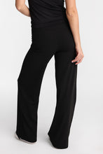 Super Smooth Wide Leg Leggings thumbnail 3