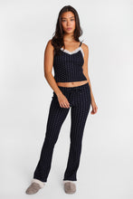 Pantalon pyjama à jambe semi-évasée en tricot gaufré thumbnail 8