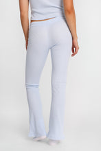 Pantalon pyjama à jambe semi-évasée en tricot gaufré thumbnail 11