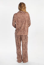 Ensemble chemise à manches longues et pantalon pyjama coupe Dad Super Doux imprimé intégral thumbnail 14