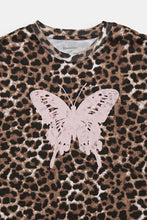 T-shirt coupe garçonne à graphique papillon léopard thumbnail 2