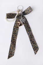 Bow With Pearls And Metal Heart Bag Charm thumbnail 1