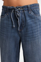Low-Rise Ultra Wide Leg Drawstring Jeans thumbnail 2