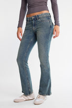 Low Rise Embroidered Pockets Bootcut Jeans thumbnail 3