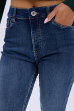 Mid Rise Skinny Jean thumbnail 3