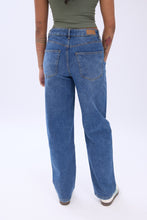 High Rise Vintage Stretch Baggy Jeans thumbnail 2