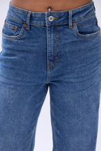 High Rise Vintage Stretch Baggy Jeans thumbnail 3