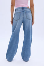 Super High Rise Flowfinity Wide Leg Jeans thumbnail 2