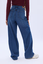 Super High Rise Flowfinity Wide Leg Jeans thumbnail 2