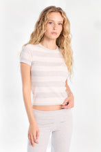 T-shirt en tricot côtelé à rayures thumbnail 2
