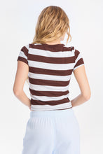 T-shirt en tricot côtelé à rayures thumbnail 7