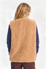 Gilet en fausse fourrure Sherpa thumbnail 7