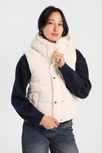 Gilet matelassée à capuchon zippée à l'avant thumbnail 6