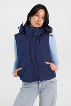 Gilet matelassée à capuchon zippée à l'avant thumbnail 1