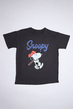 T-shirt décontracté imprimé graphique Peanuts Snoopy Baseball thumbnail 1