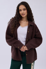 Veste-chemise en sherpa boutonnée thumbnail 9