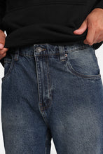 Ultra-Baggy Jeans thumbnail 2