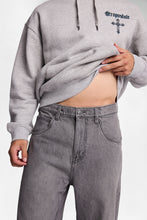 Ultra-Baggy Jeans thumbnail 2