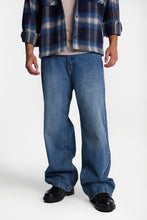 Ultra-Baggy Jeans thumbnail 1