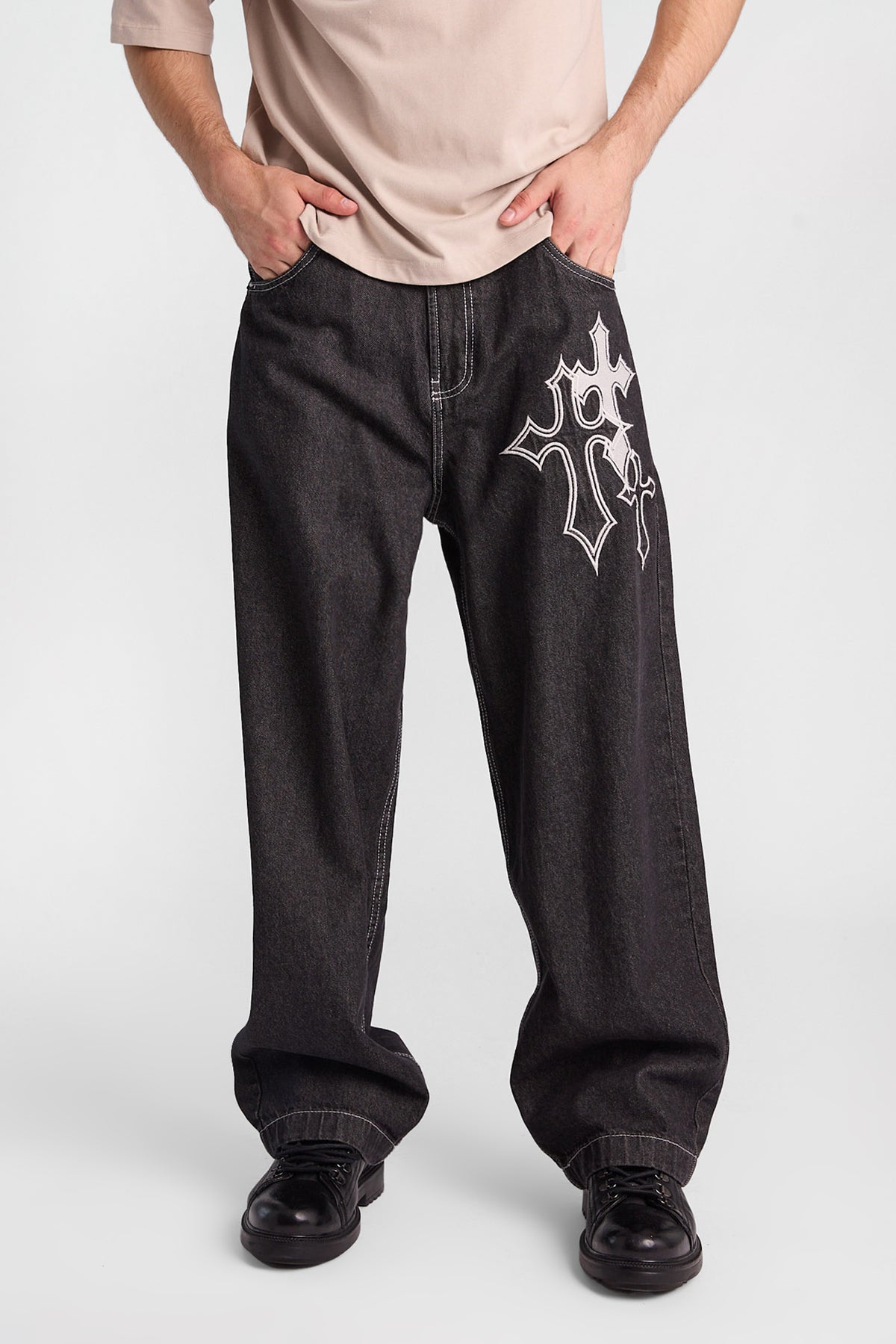 Cross Embroidered Skater Jeans