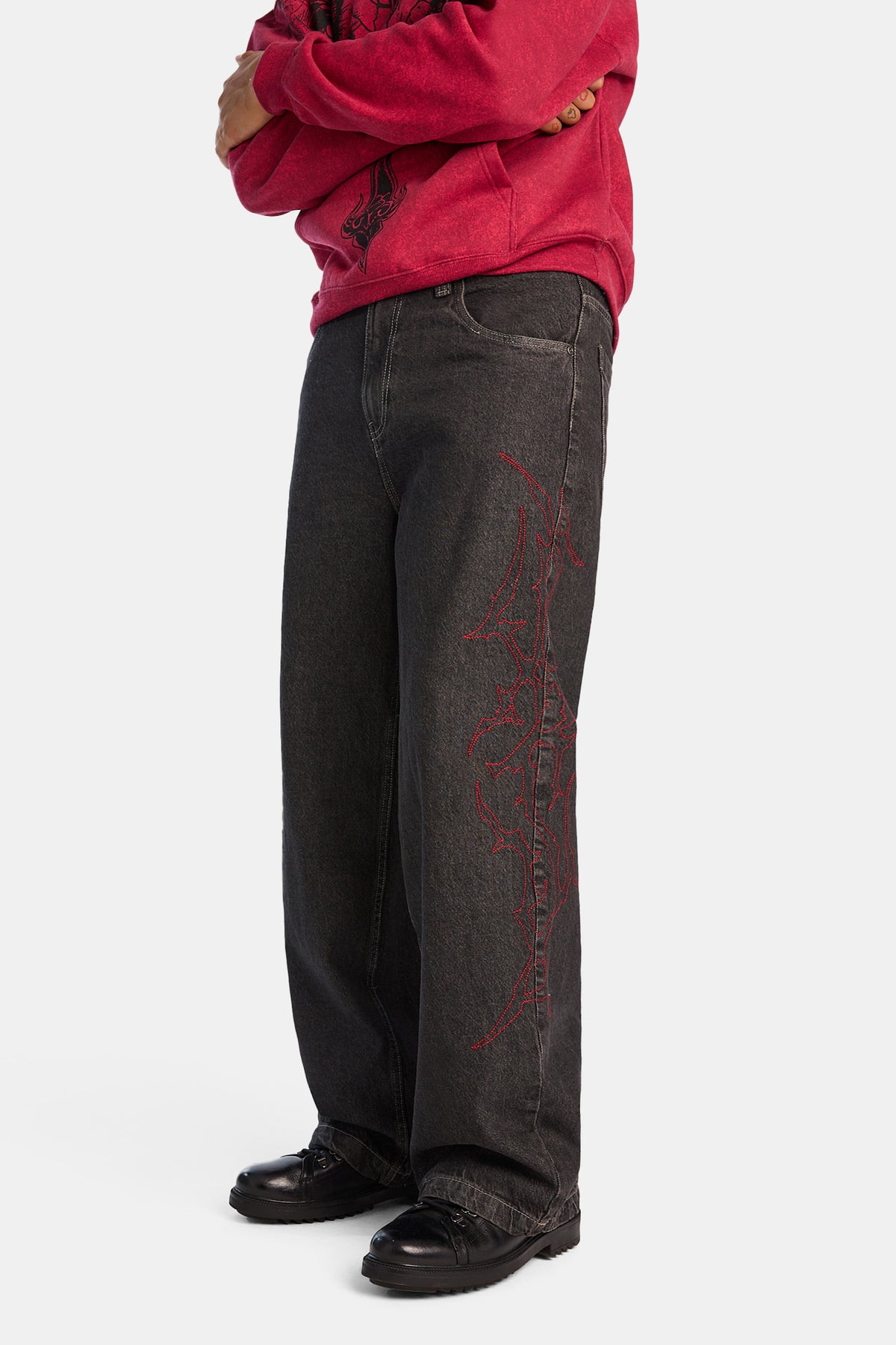 Embroidered Ultra-Baggy Jeans