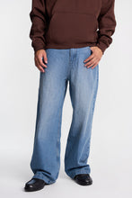 Star Patch Applique Ultra-Baggy Jeans thumbnail 3