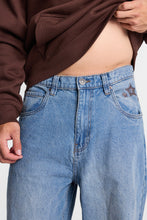 Star Patch Applique Ultra-Baggy Jeans thumbnail 4