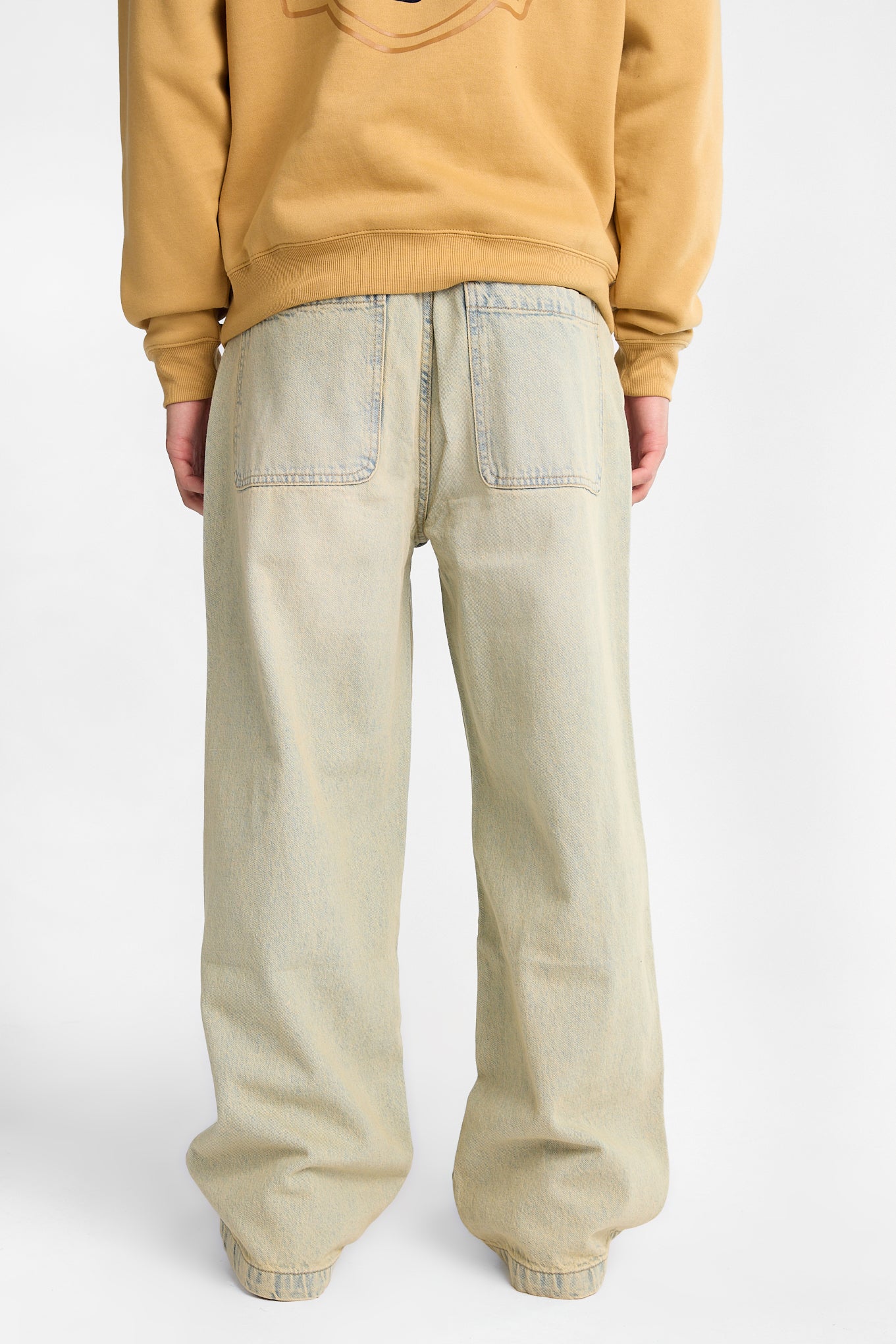 Tinted Ultra-Baggy Jeans – Bluenotes
