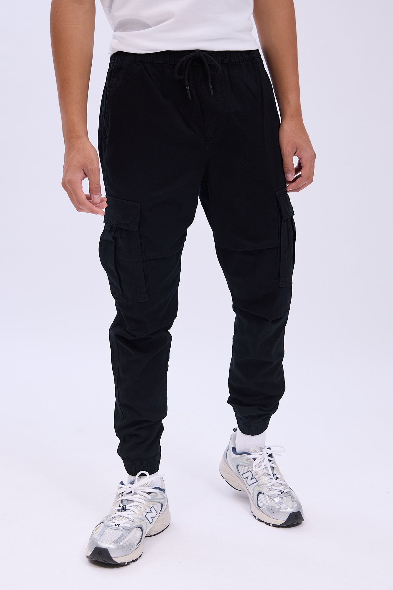 Relaxed Cargo Twill Jogger