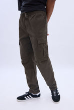 Pantalon cargo ample thumbnail 17