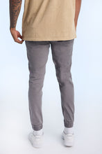 Jogger mince en sergé thumbnail 11