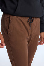 Jogger mince en sergé thumbnail 18