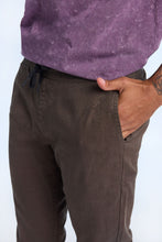 Jogger mince en sergé thumbnail 22
