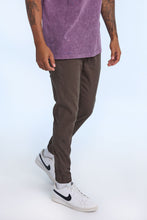 Jogger mince en sergé thumbnail 21