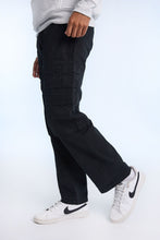 Pantalon cargo ample en sergé thumbnail 2