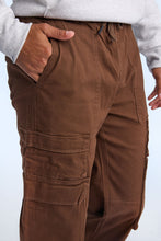 Pantalon cargo ample en sergé thumbnail 7