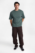 Pantalon de planchiste ample cargo décontracté en sergé thumbnail 9