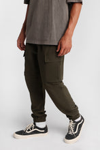 Traveler Jogger thumbnail 15