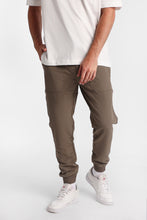Traveler Joggers thumbnail 21
