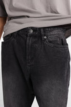 Jake Loose Jeans thumbnail 2