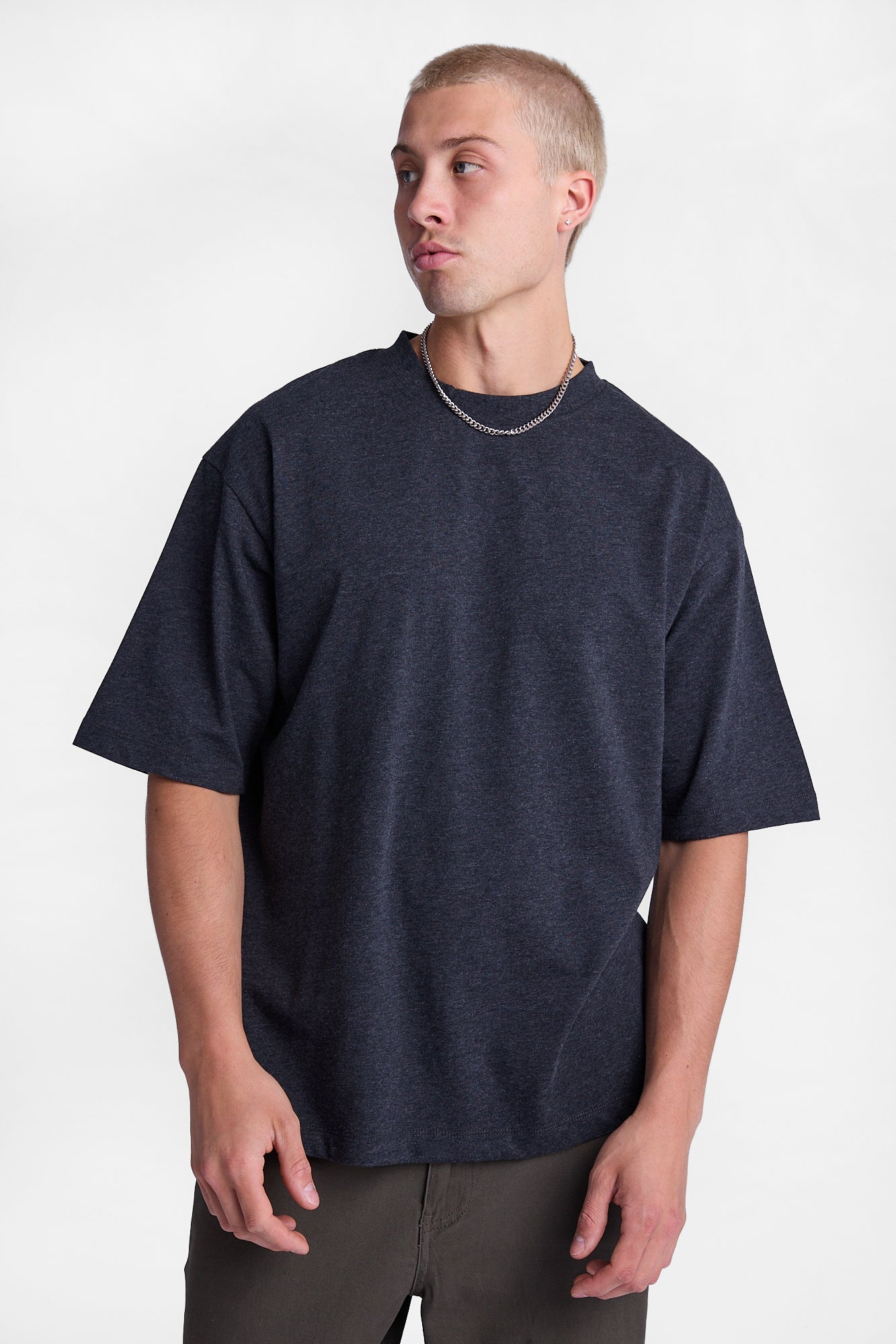T-shirt haut de gamme surdimensionné à col ras du cou