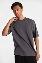 T-shirt haut de gamme coupe surdimensionné à col ras du cou North Western thumbnail 5